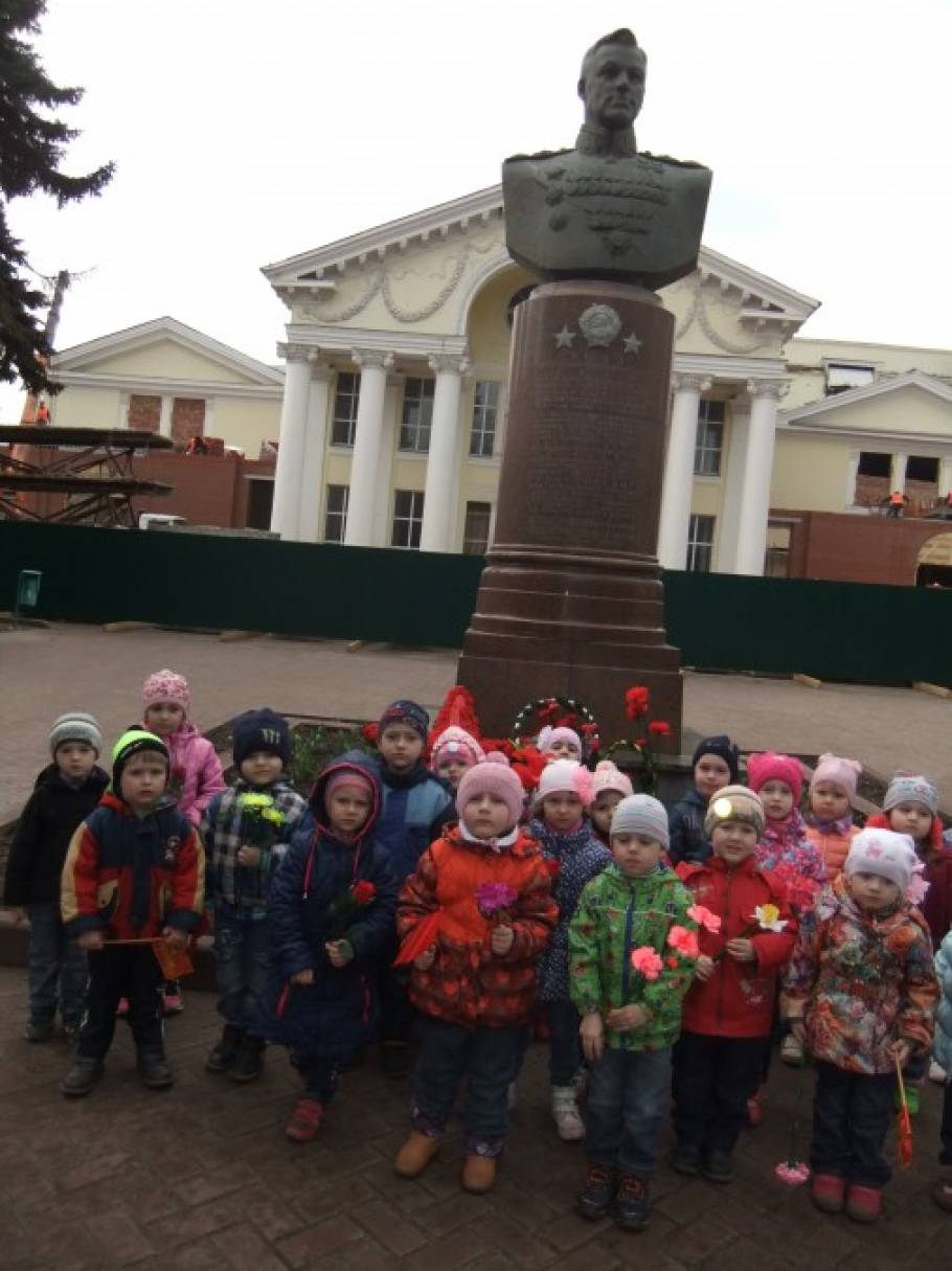 Поделки с детьми средней группы к дню матери Поделки с детьми средней группы к дню матери