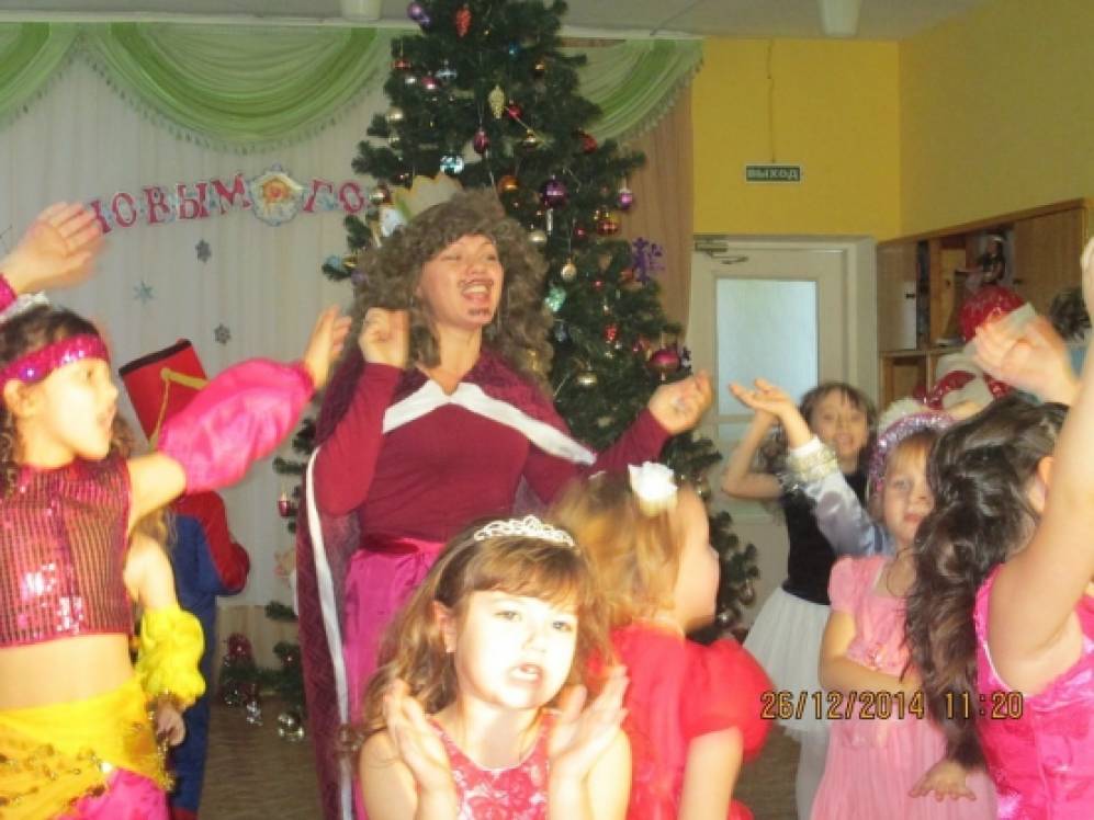 «Новорічна пригода Попелюшки». Театралізоване свято Фото «Новогоднее приключение Золушки». Театрализованный праздник