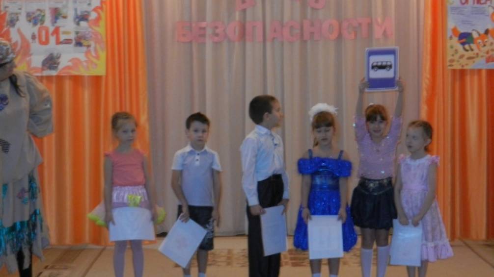 Поделки для детского сада по теме транспорт Поделки для детского сада по теме транспорт