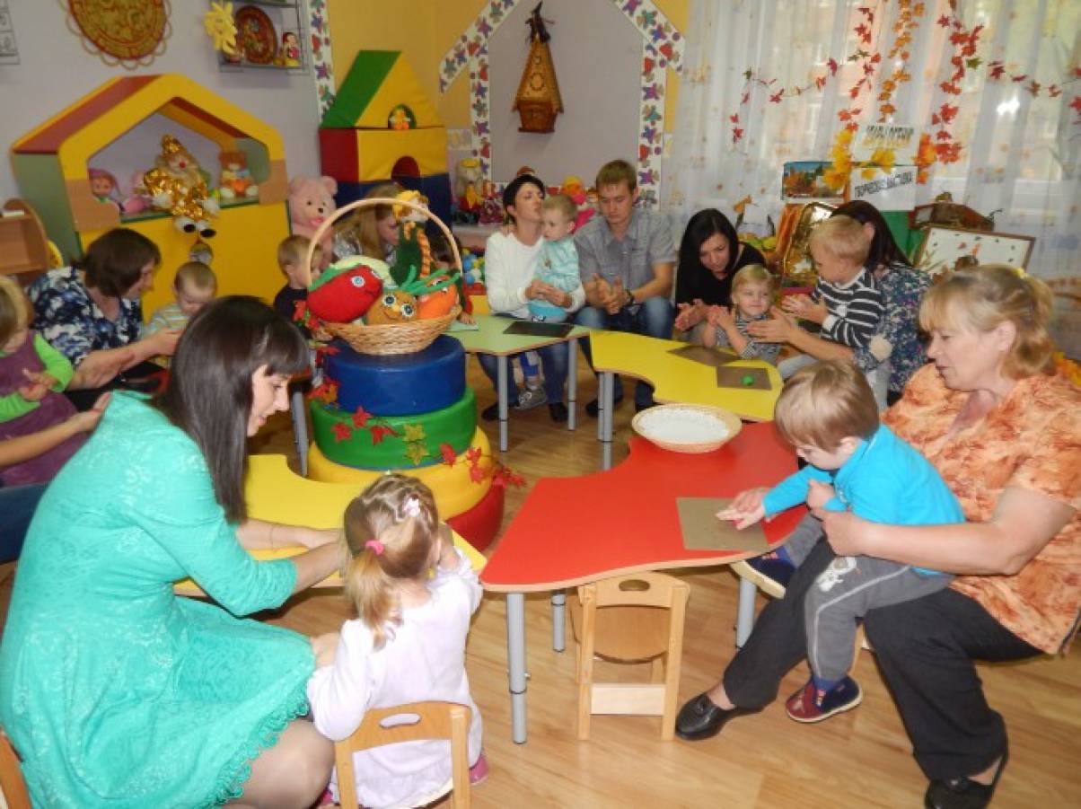 Сценарий к семейным посиделкам Сценарий к семейным посиделкам