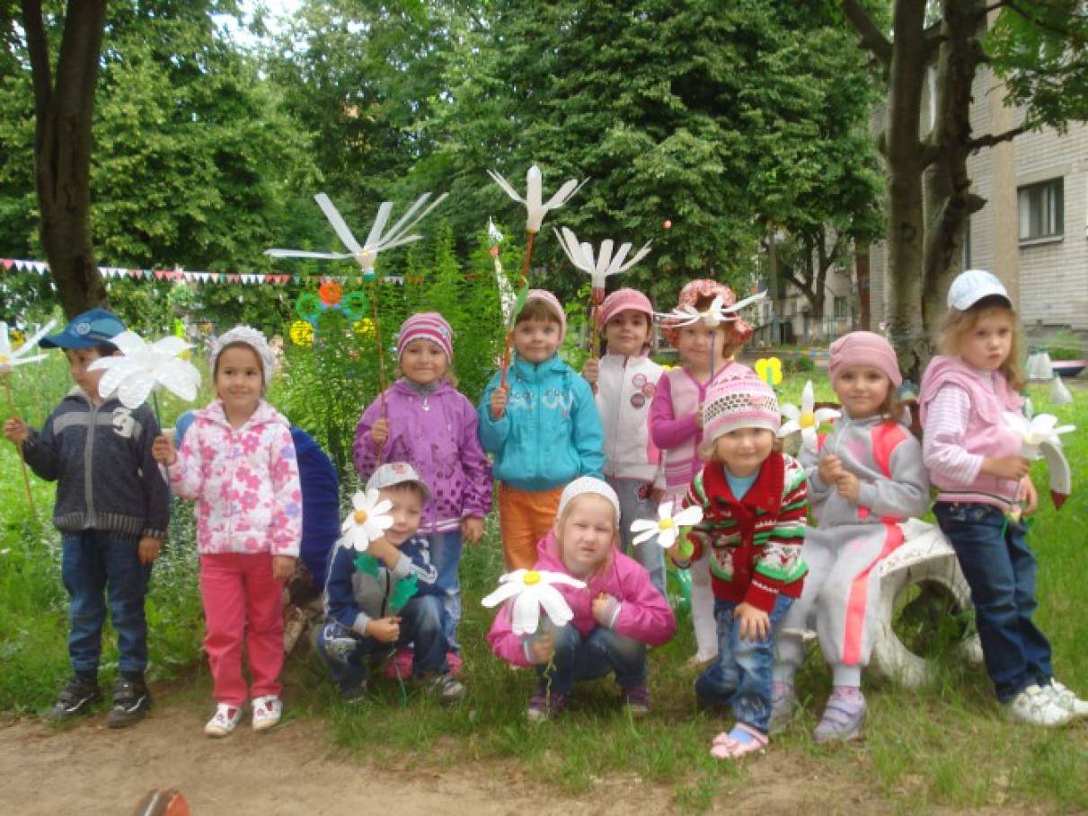 Детские праздники в Москве, организация и Враг (2013) смотреть онлайн или скачать фильм через торрент