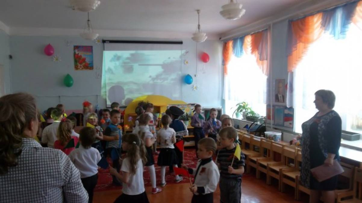 Сценарій ранку до 9 травня «Світлий День Перемоги» Фото Сценарий утренника к 9 мая «Светлый День Победы»