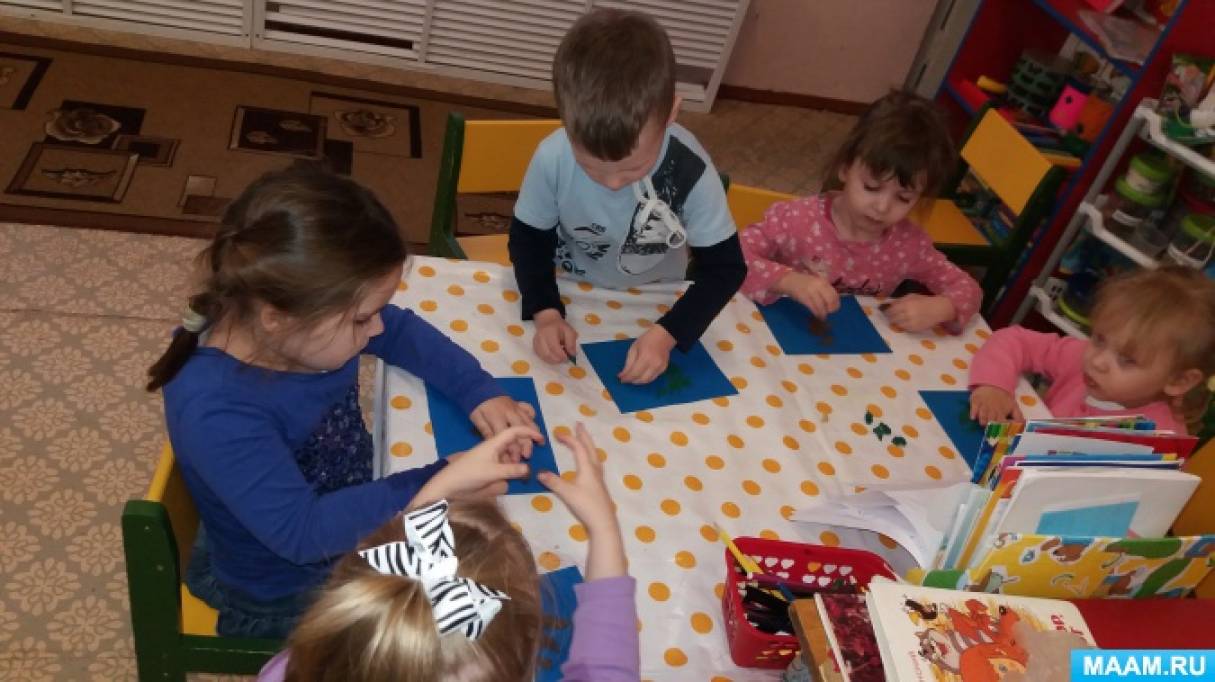 Заняття з малювання з використанням нетрадиційних технік «Рибки в акваріумі» Фото Занятие по рисованию с использованием нетрадиционных техник «Рыбки в аквариуме»