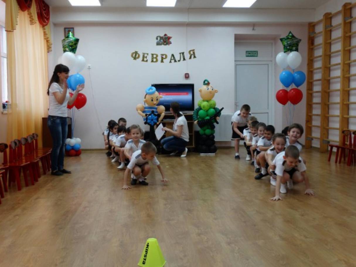 Сценарий праздника спортивного к 23 февраля Сценарий праздника спортивного к 23 февраля