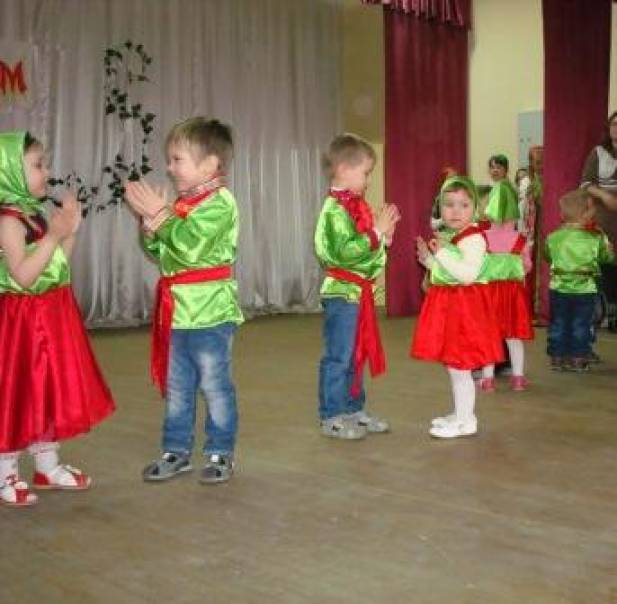 «Наши крошки-малыши выступают от души!» Поздравления для мам и бабушек на празднике Масленица и 8 марта в сельском ДК Фото «Наши крошки-малыши выступают от души!» Поздравления для мам и бабушек на празднике Масленица и 8 марта в сельском ДК