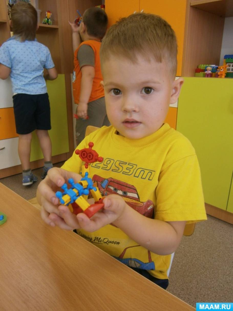 Поделки в детском саду тема родители Поделки в детском саду тема родители