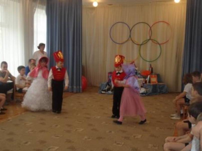 Музыкально-спортивный праздник к Дню защитника Отечества для детей подготовительной к школе группы с участием родителей Фото Музыкально-спортивный праздник к Дню защитника Отечества для детей подготовительной к школе группы с участием родителей