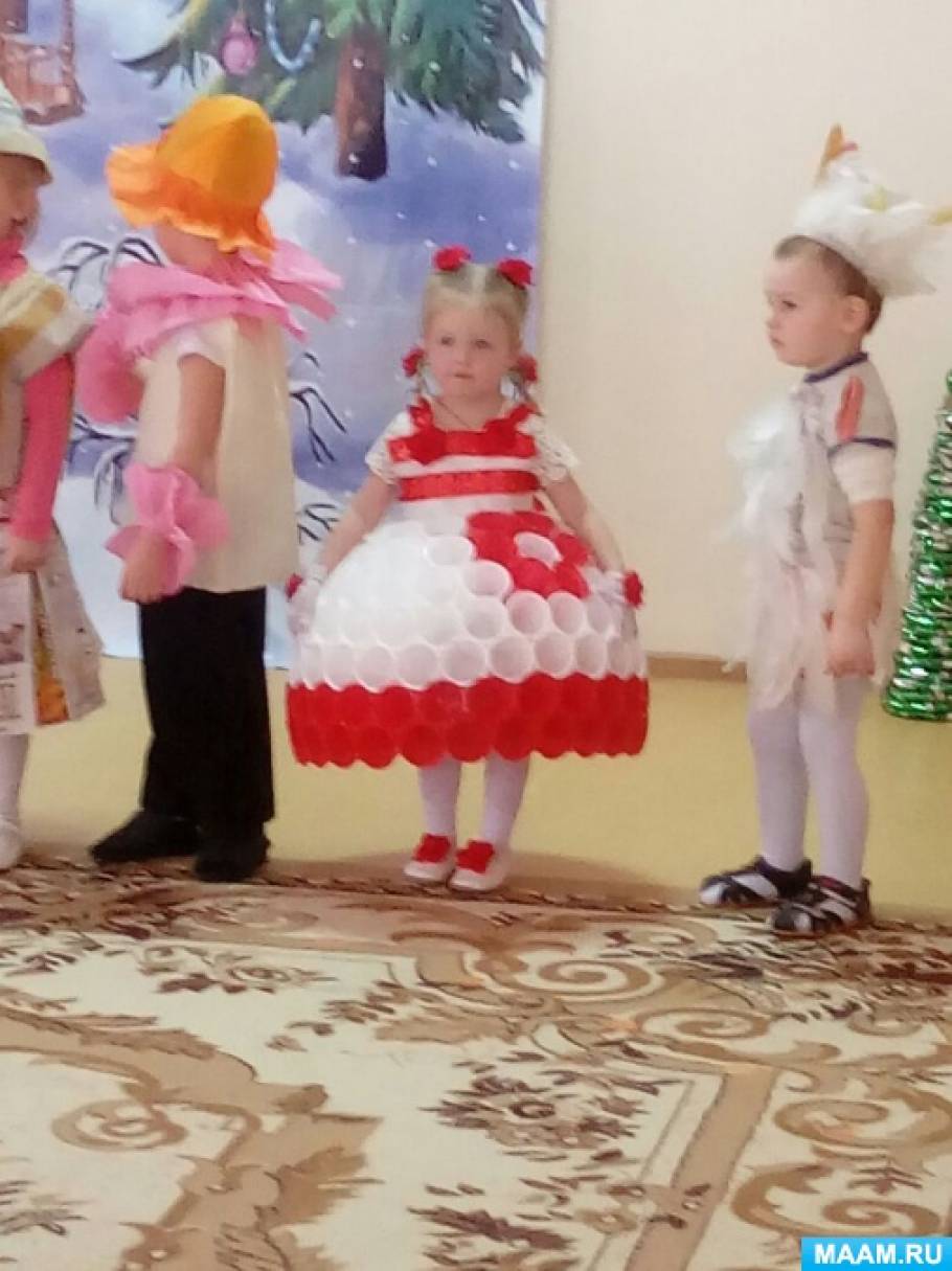 Платье из стаканчиков одноразовых как сделать 388