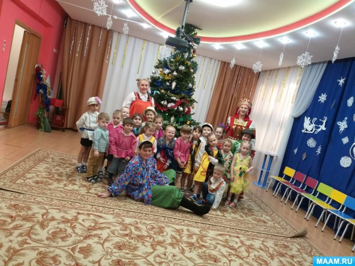 Сценарій свята «Зимові святки, різдвяні колядки» для молодшої та середньої групи Фото Сценарий праздника «Зимние святки, рождественские колядки» для младшей и средней группы