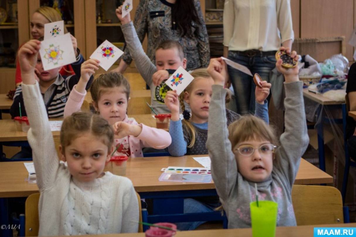 Вышитые крестом, лентами, бисером картины и иконы Выкройки блузок. Сшить блузку. Блузка своими руками
