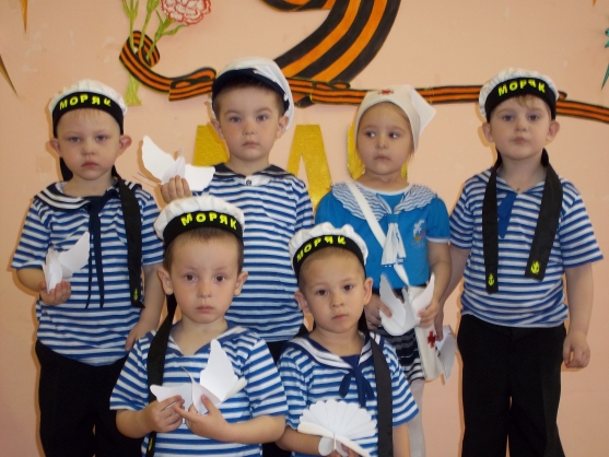 Совместное спортивное мероприятие «Школа молодого бойца» для детей второй младшей и средней групп Фото Совместное спортивное мероприятие «Школа молодого бойца» для детей второй младшей и средней групп