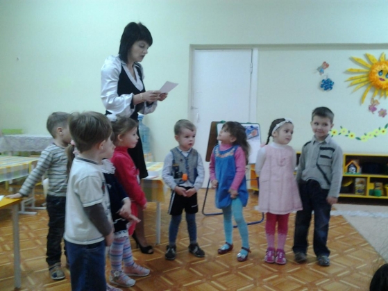 «Рябинка для снегирей». Конспект открытого занятия по аппликации для детей 2 младшей группы детского сада Фото «Рябинка для снегирей». Конспект открытого занятия по аппликации для детей 2 младшей группы детского сада