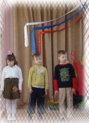 Спортивно-музыкальный праздник для старшего и подготовительного к школе возраста «День Победы — светлый праздник» Фото Спортивно-музыкальный праздник для старшего и подготовительного к школе возраста «День Победы — светлый праздник»