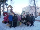 Новый год надо начинать с добрых дел. Фото Новый год надо начинать с добрых дел.