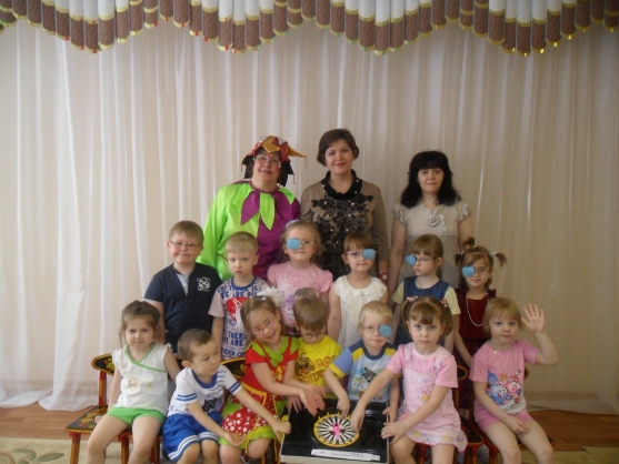 Музыкальное поле чудес. Развлечение в средней группе Фото Музыкальное поле чудес. Развлечение в средней группе
