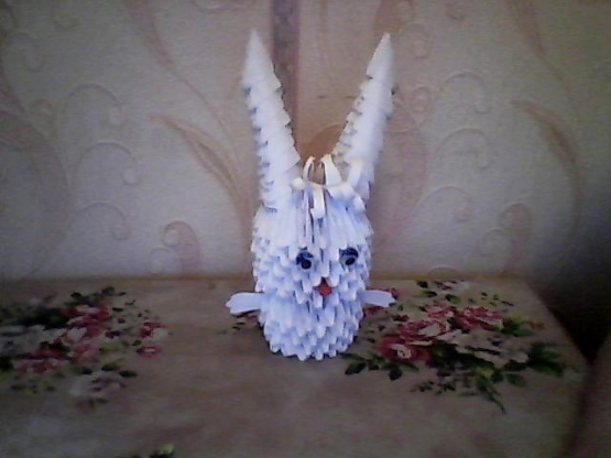 Зайка белнький. Фото Зайка белнький.
