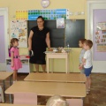 Конспект НООД по развитию речи «Чтение по ролям стихотворения Бертольда Брехта «Зимний разговор через форточку» - фото №3