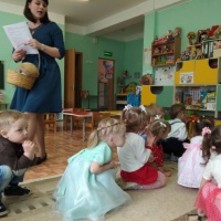 Конспект занятия по лепке в первой младшей группе «Мухомор» - фото №6