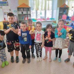 Конспект занятия по конструированию из бумаги и картонной втулки «Животные, насекомые, птицы»