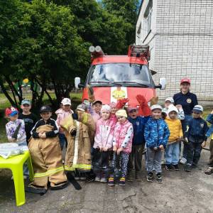 Фотоотчет о мероприятии Нижегородского ВДПО «Маленькие граждане большой страны: День России и безопасность» в детском саду