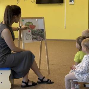 Фотоотчет «День арбуза в группе раннего возраста»
