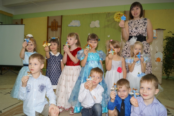 Куклы-кувадки для мам Международная акция «Гирлянда дружбы» Куклы-кувадки для мам