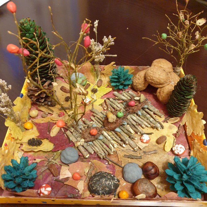 мастерка осенняя. осеннее творчество в детском саду. дары осени 2022. творческая работы из природных материалов ,,осенняя фантазия,,. выставка краски осени в детском саду.