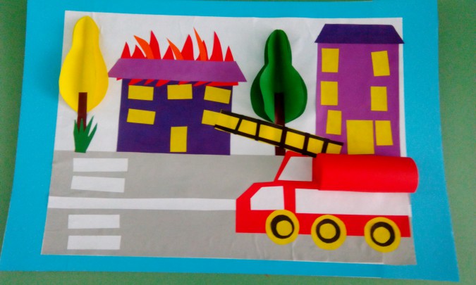 Пожарная машина подготовительная группа. Аппликация по пожарной безопасности в детском саду. Аппликация в подготовительной группе на тему пожарная безопасность. Аппликация по пожарной безопасности для детей. Аппликация на тему противопожарная безопасность.