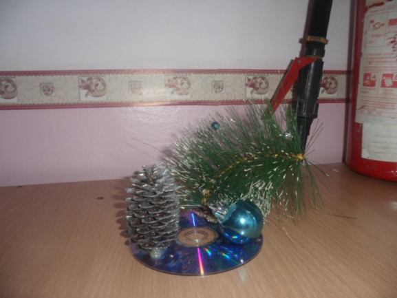 Снеговик Конкурс Новогодних поделок. Декабрь 2013. Дошкольники Снеговик