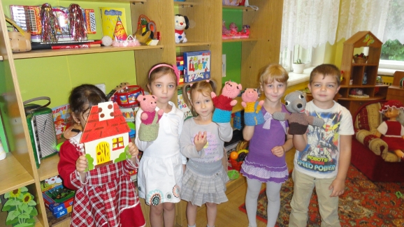 Три поросенка Русская народная сказка. Август 2013. Три поросенка