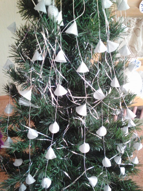 Новогодняя гирлянда Конкурс Новогодних поделок. Январь 2016. Дошкольники Новогодняя гирлянда