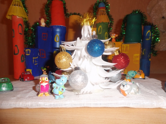 Новогодний городок Конкурс Новогодних поделок. Декабрь 2013. Дошкольники Новогодний городок