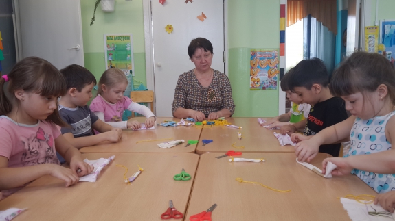 "Гирлянда дружбы" Международная акция «Гирлянда дружбы» "Гирлянда дружбы"