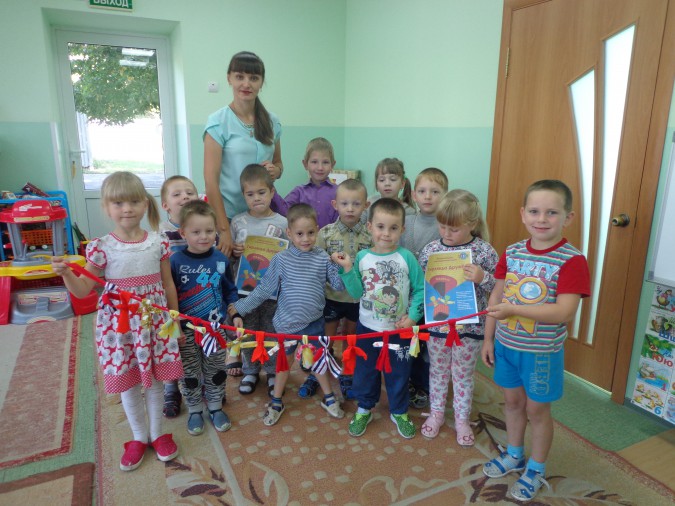 МЕЖДУНАРОДНАЯ АКЦИЯ "Гирлянда дружбы" Международная акция «Гирлянда дружбы» МЕЖДУНАРОДНАЯ АКЦИЯ "Гирлянда дружбы"