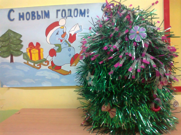 Ёлочка-красавица Конкурс «Маленькой ёлочке холодно зимой». Январь 2014. Поделки и рисунки. Дошкольники Ёлочка-красавица