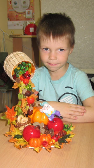 Поделка "Дары Осени" Конкурс детских поделок. Октябрь 2014. Дошкольники Поделка "Дары Осени"