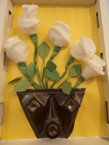 Белые розы для мамочки моей.