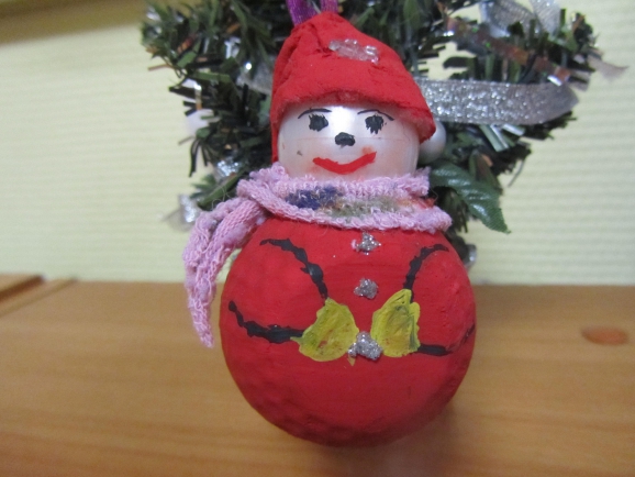 Гномик на елочке Конкурс Новогодних поделок. Декабрь 2013. Дошкольники Гномик на елочке