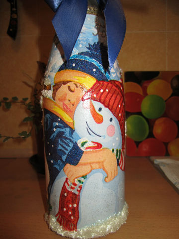 Новогодняя поделка из бутылки и красок Конкурс детских поделок. Январь 2014. Дошкольники Новогодняя поделка из бутылки и красок