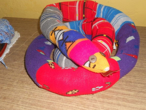 DSCN9128.JPG Конкурс детских поделок. Май 2013 DSCN9128.JPG