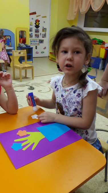 Поделка ко дню Матери Конкурс детских поделок Поделка ко дню Матери