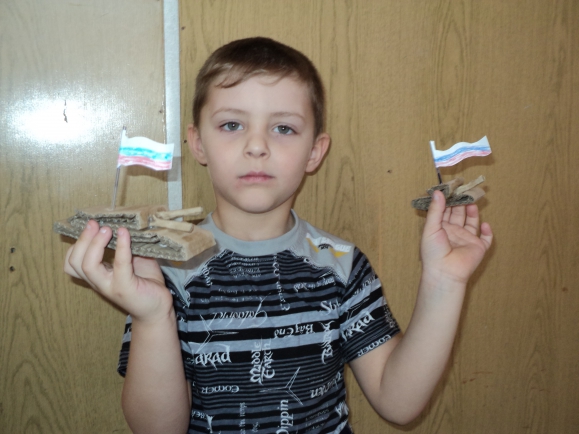 Я буду танкистом Конкурс «Мы за мир». Июнь 2014. Поделки, рисунки. Дошкольники Я буду танкистом