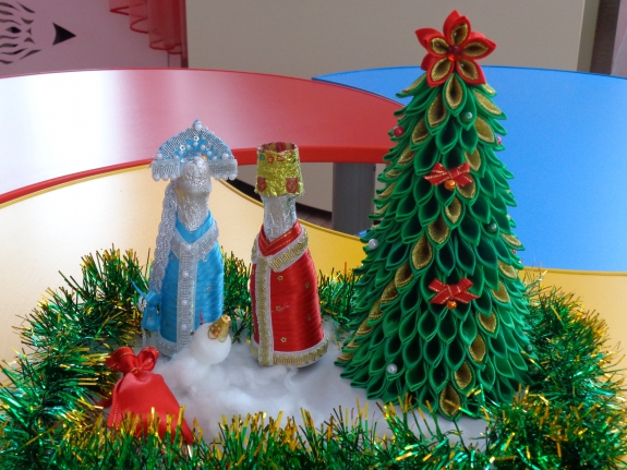 Новогодняя ёлочка Конкурс «Маленькой ёлочке холодно зимой». Декабрь 2013. Поделки и рисунки. Дошкольники Новогодняя ёлочка