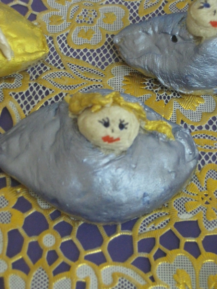 Девица в русском народном костюме Конкурс детских поделок. Февраль 2015. Дошкольники Девица в русском народном костюме