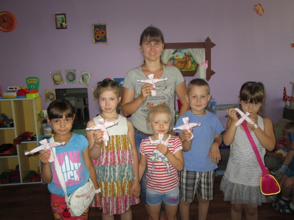 Наш маленький вклад в общее дело Международная акция «Гирлянда дружбы» Наш маленький вклад в общее дело