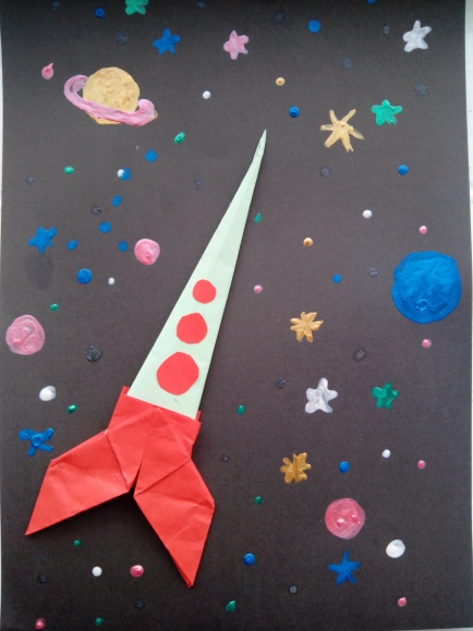 Оригами космос. Оригами на тему космос. Оригами на тему космос для детей. Оригами космос для дошкольников. Оригами космос для детей дошкольного возраста.