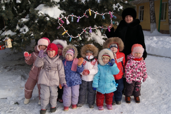 Международная миротворческая акция "Гирлянда дружбы" Международная миротворческая акция «Гирлянда дружбы» Международная миротворческая акция "Гирлянда дружбы"
