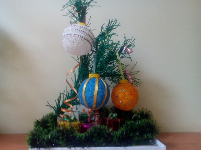 Новогодняя ёлочка Конкурс «Маленькой ёлочке холодно зимой». Январь 2016. Поделки и рисунки. Дошкольники Новогодняя ёлочка