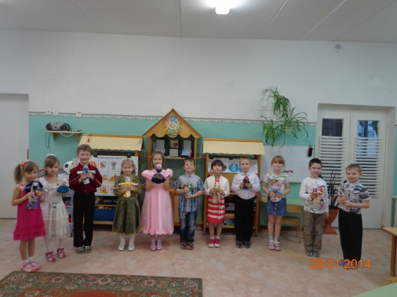 «Гирлянда дружбы» Международная миротворческая акция «Гирлянда дружбы» «Гирлянда дружбы»