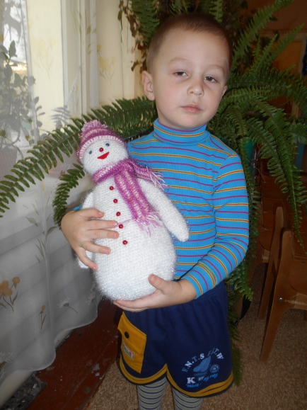 Снеговик Конкурс Новогодних поделок. Январь 2014. Дошкольники Снеговик